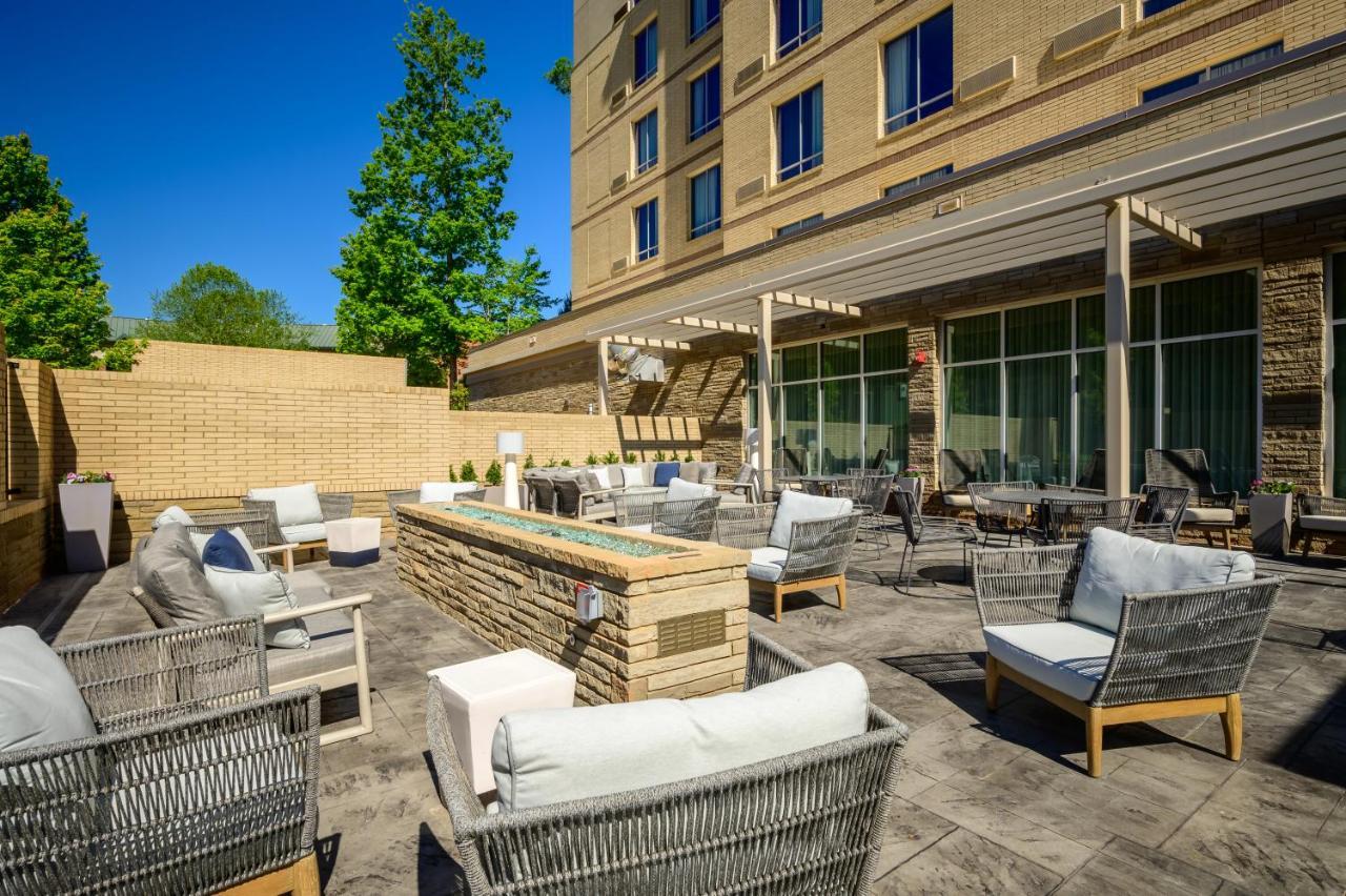 Hotel Courtyard By Marriott Raleigh Cary Crossroads Esterno foto