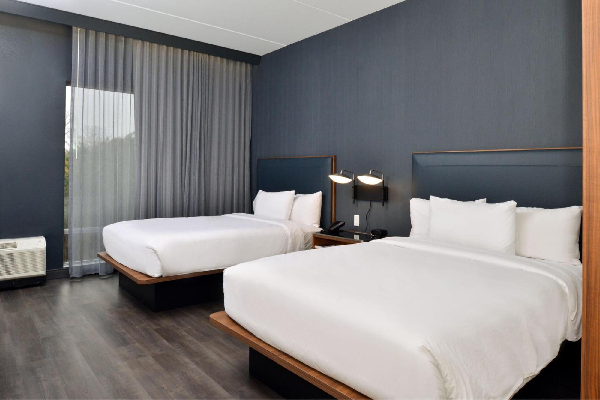 Hotel Courtyard By Marriott Raleigh Cary Crossroads Esterno foto