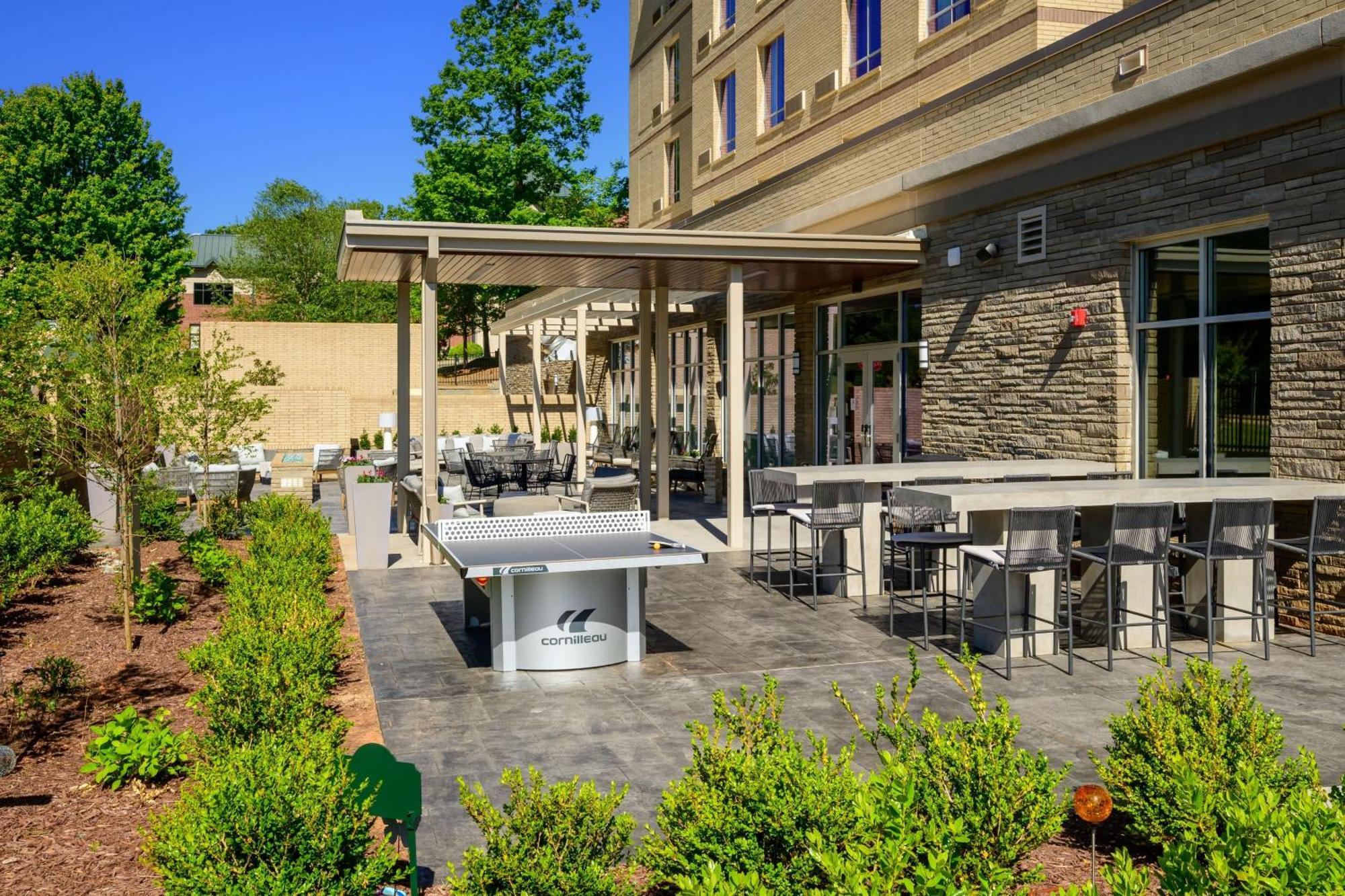 Hotel Courtyard By Marriott Raleigh Cary Crossroads Esterno foto