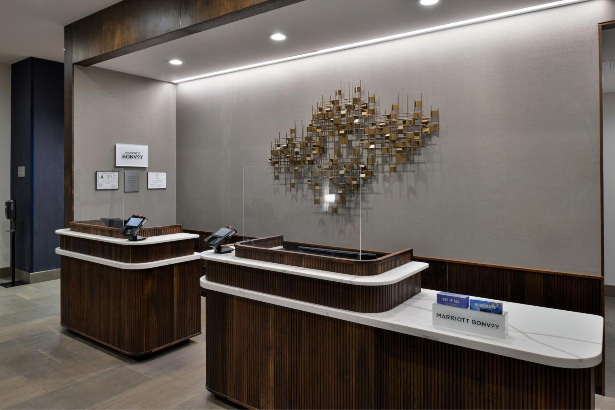 Hotel Courtyard By Marriott Raleigh Cary Crossroads Esterno foto